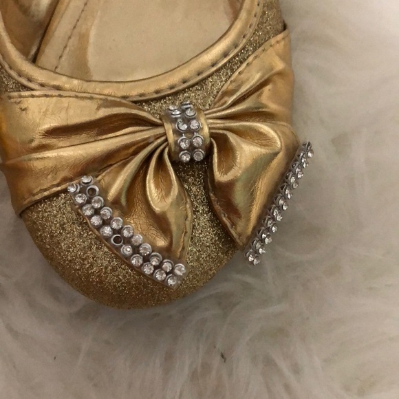 Gold flats - Picture 3 of 4